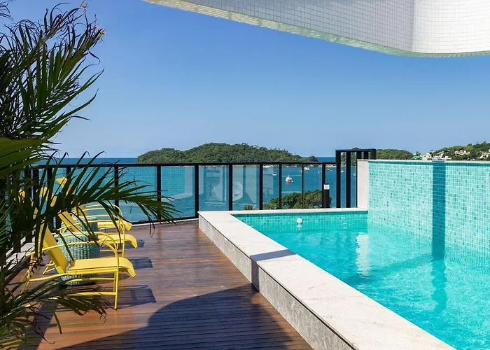 Aion Suites 302 - Lindo Apartamento Com Vista Para O Mar, A 60M Da Praia De Bombinhas, Com Piscina E Academia No Rooftop.