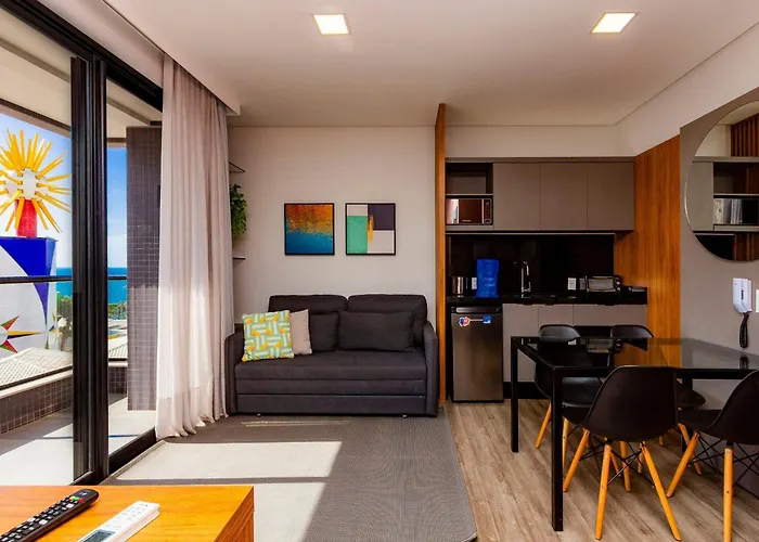 Aion Suites 302 - Lindo Apartamento Com Vista Para O Mar, A 60M Da Praia De Bombinhas, Com Piscina E Academia No Rooftop.
